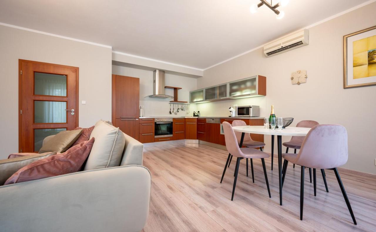 Apartmany Luhacovice, Royal Exterior photo